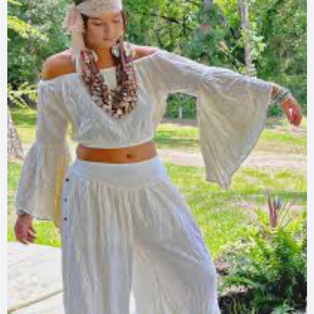 Jaded Gypsy Crop Top Cream Long Bell Sleeve Logo Back Boho One Size NEW